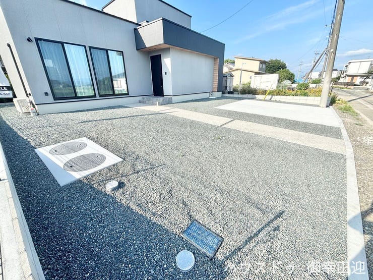 ■遊びと安らぎの多目的空間■子どもが安全に遊べ、ペットと触れ合い、大人も自然に癒やされる、暮らしを彩るスペースです。