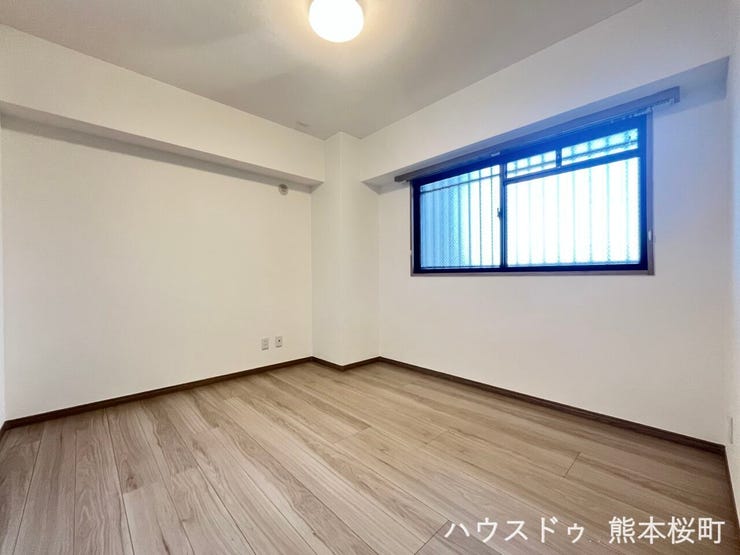 ■5.8帖洋室■寝室、書斎、趣味の部屋。家族の成長やライフスタイルに合わせ、様々な使い方ができる快適な空間です。