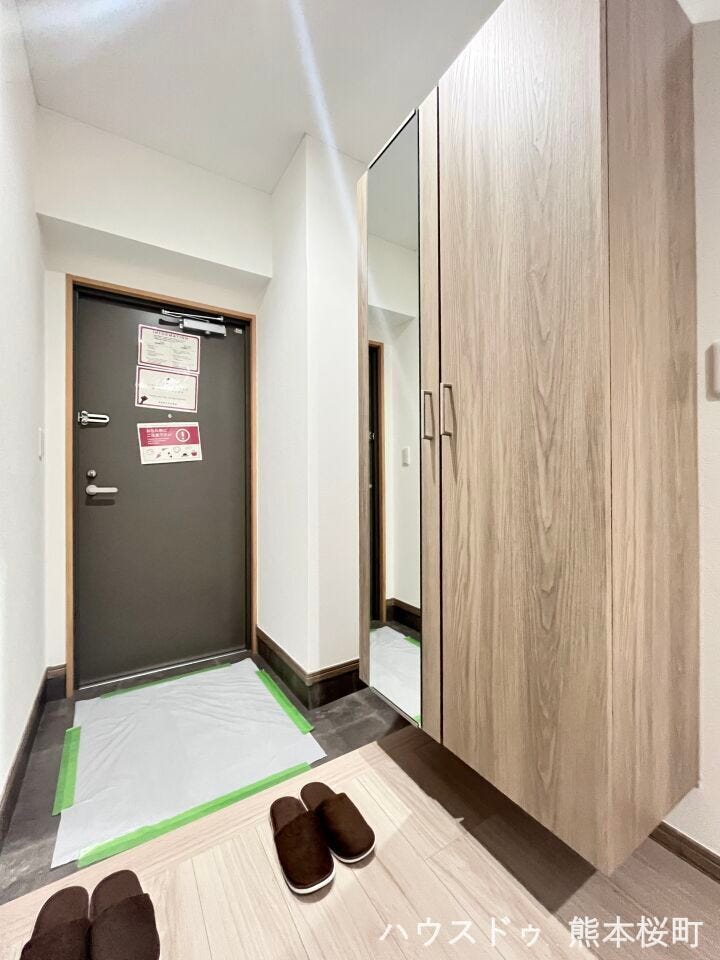 ■「ただいま」の安堵をくれる場所■訪れる人を迎え入れ、帰るたびにホッと一息つける、明るく機能的なエントランス。