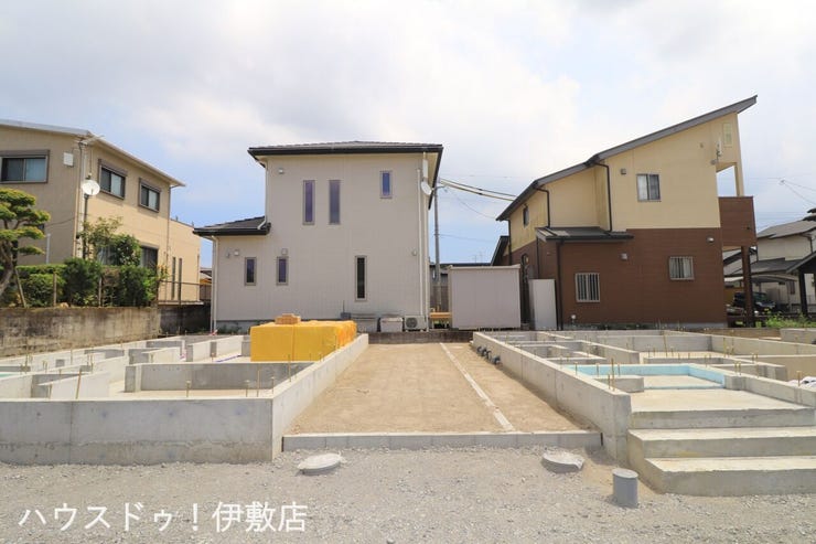 【庭】
敷地南側に庭付!家庭菜園など楽しめます!