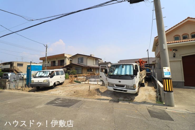 【外観写真】
・周辺にスーパー、コンビニ、教育施設等あり住環境良好
・市電唐湊線/鹿児島駅前まで徒歩13分と通勤、通学にも便利な立地