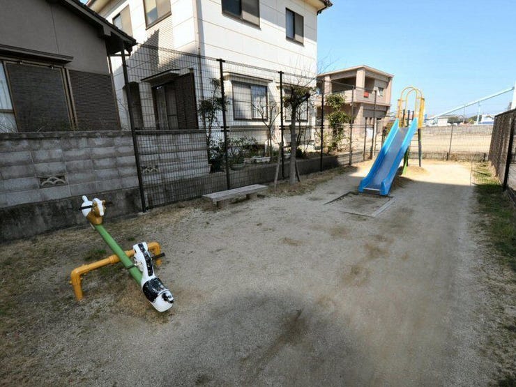 マンション内公園