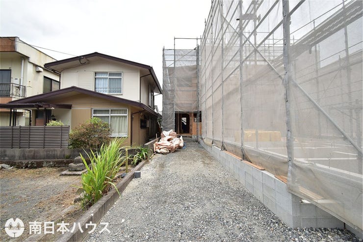 池之上町 新築戸建 池之上町／３区画 【外観】令和8年8月15日　撮影
駐車スペースの幅は約3.53ｍあります！