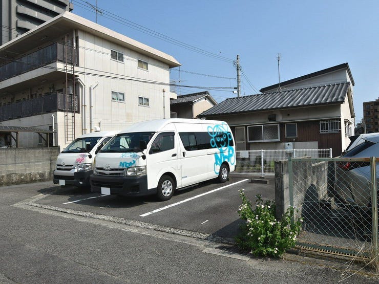 外観を北西側より撮影