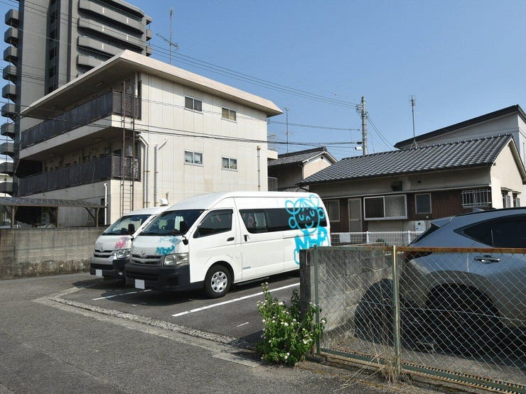 外観を北西側より撮影
