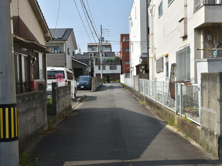 東側道路