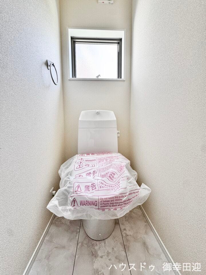 ■一人になれる安らぎの場所■清潔さと静けさを両立した空間。心落ち着くひとときを過ごせる、プライベートなレストルームです。