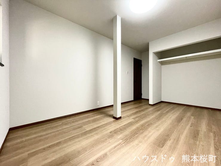 ■4.5帖洋室■寝室、書斎、趣味の部屋。家族の成長やライフスタイルに合わせ、様々な使い方ができる快適な空間です。
