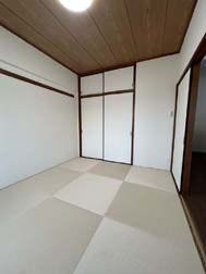 和室約6帖収納装備