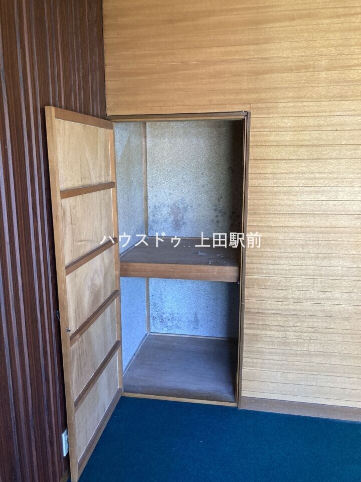 階段下収納