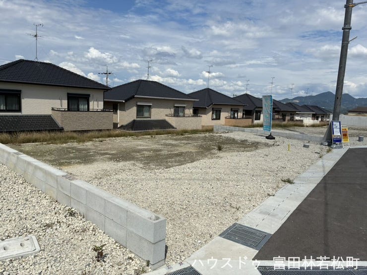 【外観写真】
●1号棟建築予定地●
