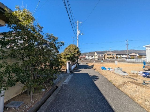 ★初月小学校区★
西側道路 南から北方向