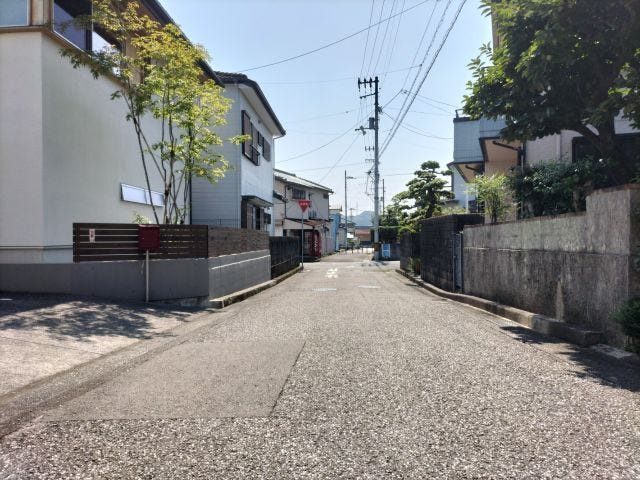 ★横浜小学校区★
南側道路 東から西方向