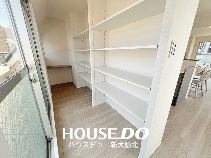 ■キッチンの裏には隠れた個室を設置!
■ワークスペースや子供部屋などライフスタイルに合わせて活用いただけます◎