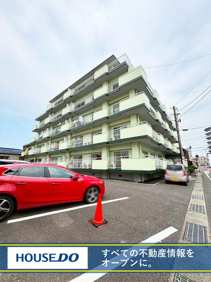 【外観】
クローバーマンション足立