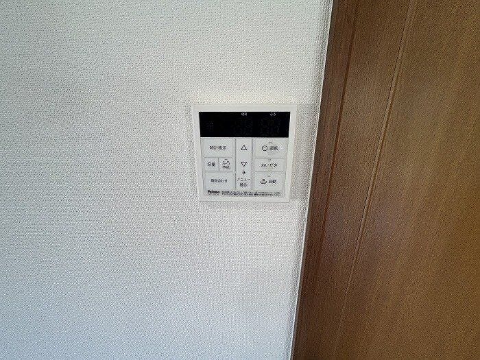 給湯器リモコンです