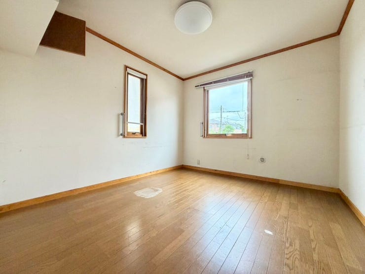 6.2帖の広さがあるので居室としても使用できそうですね♪