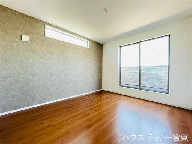≪2階7帖≫
一番広い居室ですので主寝室に最適です。窓があるので換気も良好です。