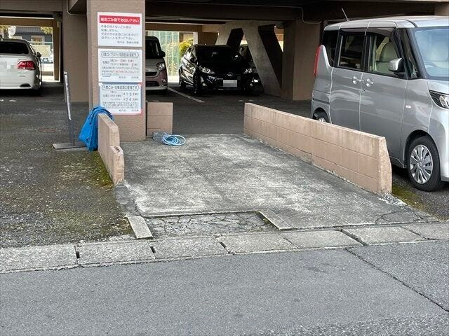 敷地内にゴミ置き場があるため、ゴミを遠くまで運ぶ必要がなく、手軽にゴミを捨てることができます。