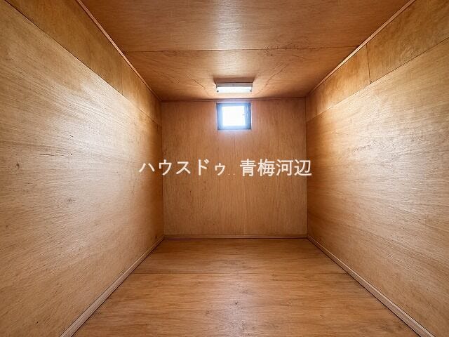 屋根裏収納:普段使わない荷物や防災用品などの保管場所としても便利です。
※一部CG家具消し加工処理をしています。