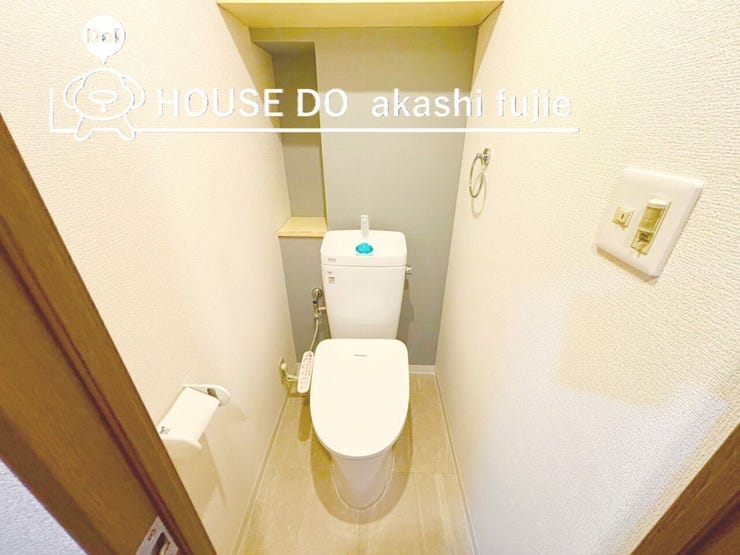 トイレはウォシュレット機能完備