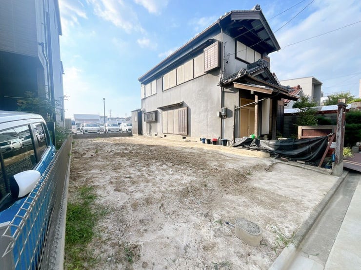 【整形地】
整形地は無駄のない規則的な形状で建物配置がしやすく、土地を最大限に活用できます!
プランの自由度が高く見栄えも良いため、資産価値が高く評価されやすい魅力的な土地です!