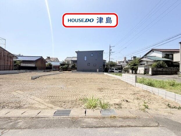 【外観】
北小学校・藤浪中学校エリア。津島駅まで徒歩10分、通勤通学に便利。生活施設が徒歩圏内に揃う利便性の高い住環境。全居室南向きの明るい4LDK。