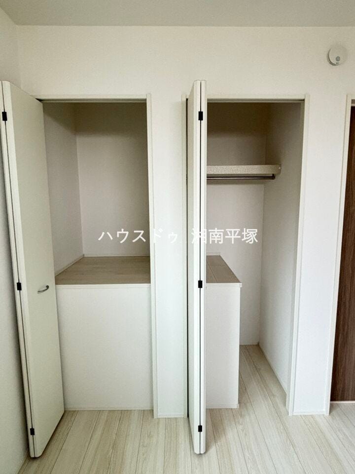 洋室6帖
クローゼット・収納