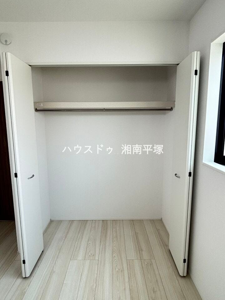 洋室5.25帖
クローゼット