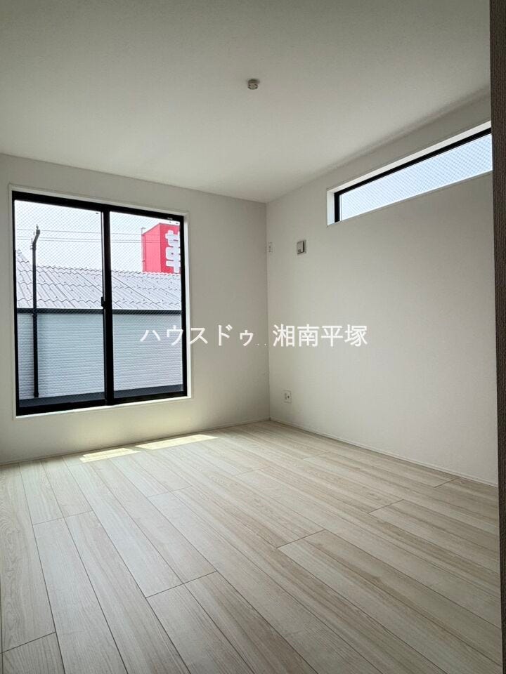 洋室6帖(南西側)