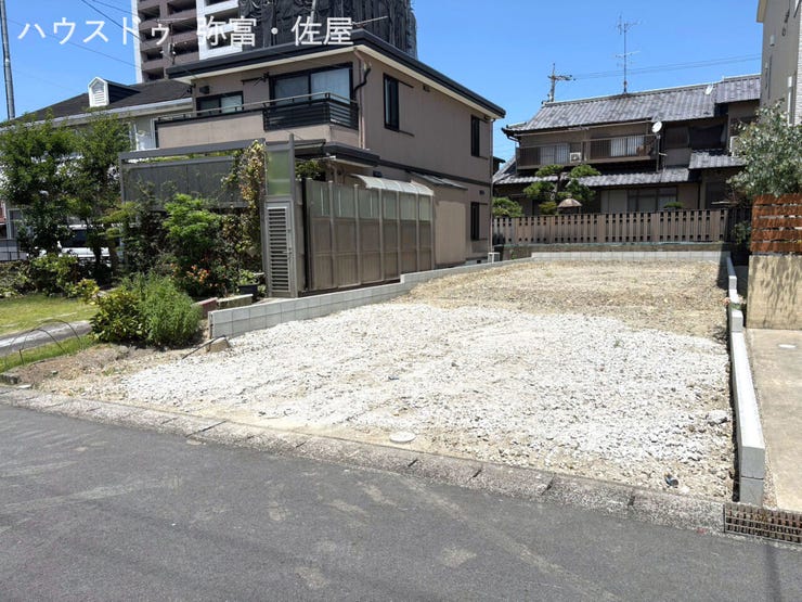 敷地約47.3坪♪並列駐車2台可能です!