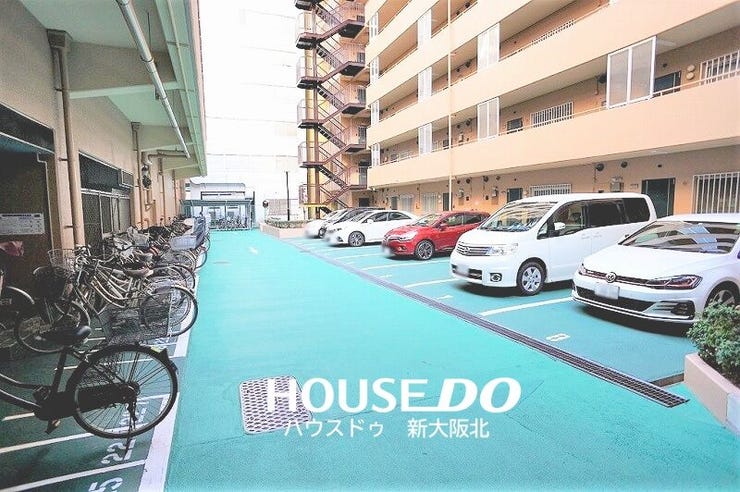 ■ゆとりある平面駐車場!
■駐車場の空き状況は常に変動していますので最新の空き状況をお調べいたします!お気軽にお問い合わせください!