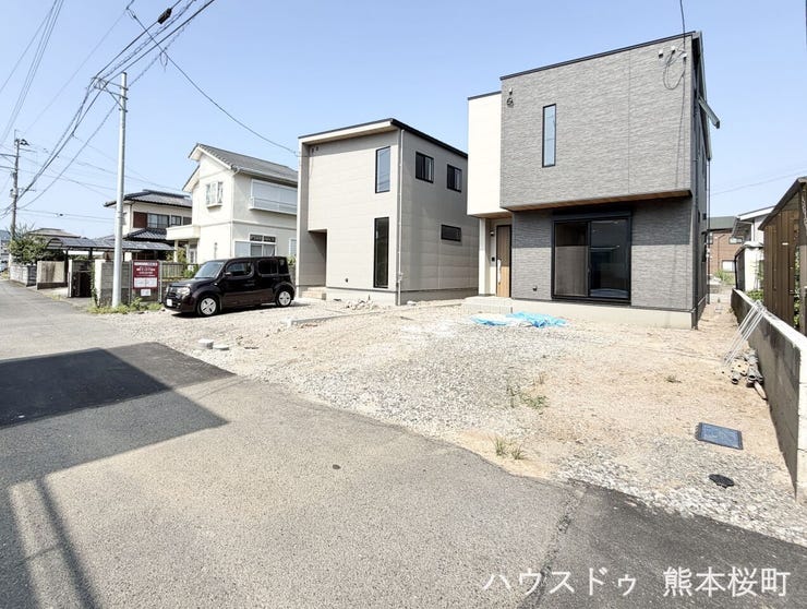 ■車と趣味の幅が広がる場所■単なる駐車スペースではない、洗車やタイヤ交換、DIYにも使える多目的な屋外スペースです。