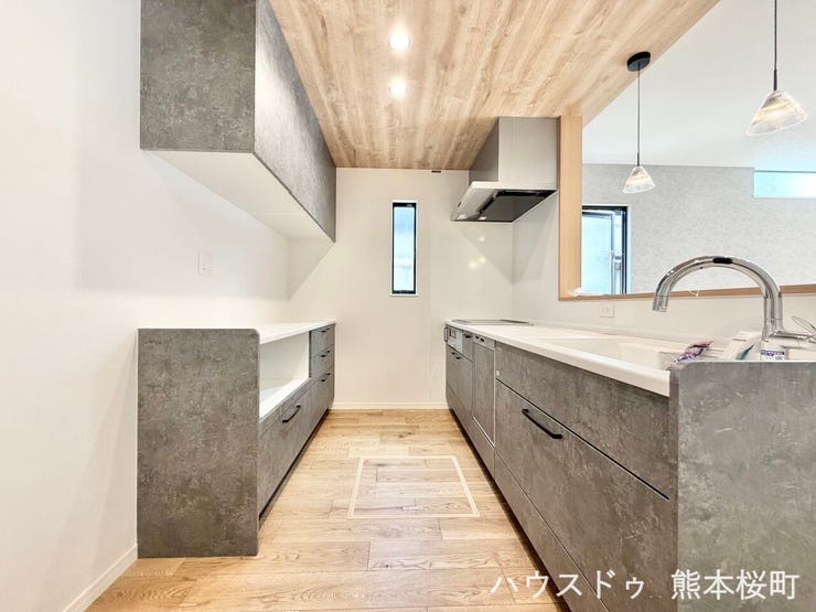 ■家族の「美味しい」が集まる舞台■高い機能性と美しいデザインを両立。料理する人も、待つ人も、笑顔になれる場所です。