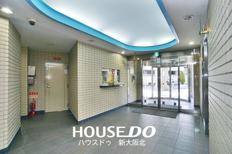 ■明るく清潔感のあるエントランスロビー。
■オートロック付きで防犯面にも配慮されています!