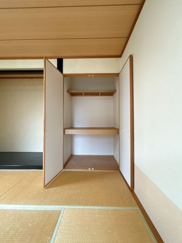 【リフォーム中 】一階和室収納です。