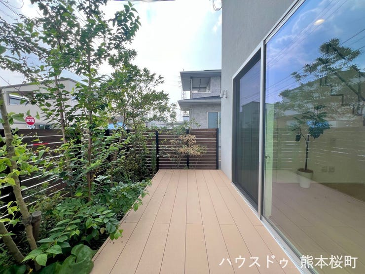 ■遊びと安らぎの多目的空間■子どもが安全に遊べ、ペットと触れ合い、大人も自然に癒やされる、暮らしを彩るスペースです。