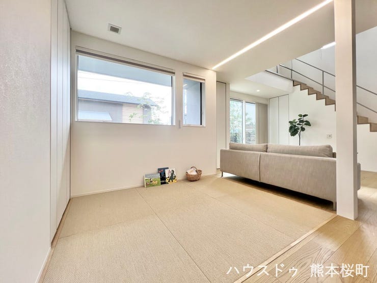 ■1階3.75帖洋室■寝室、書斎、趣味の部屋。家族の成長やライフスタイルに合わせ、様々な使い方ができる快適な空間です。