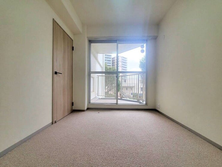 【Bedroom】主寝室や子ども部屋、在宅ワークにも使える洋室。暮らしに合わせて自由にレイアウトできます。