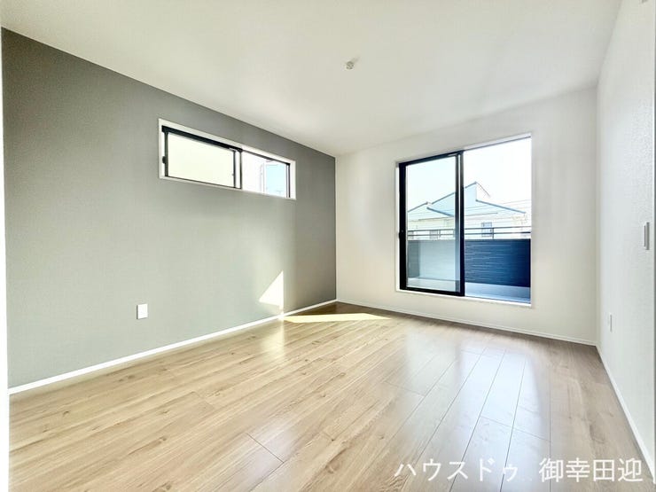 ■2階7帖洋室■心からリラックスできる静けさ、上質な眠りで、毎日をリセットします。明日への活力を養う空間です。