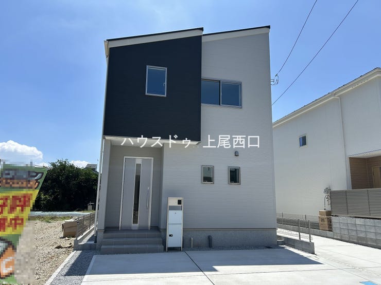 【外観】
夏は涼しく冬は暖かい。断熱等級の家