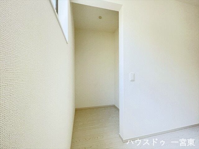 ≪2階6.5帖洋室≫
WICはお洋服はもちろん、スーツケースなどの大物もしっかり収納できます。