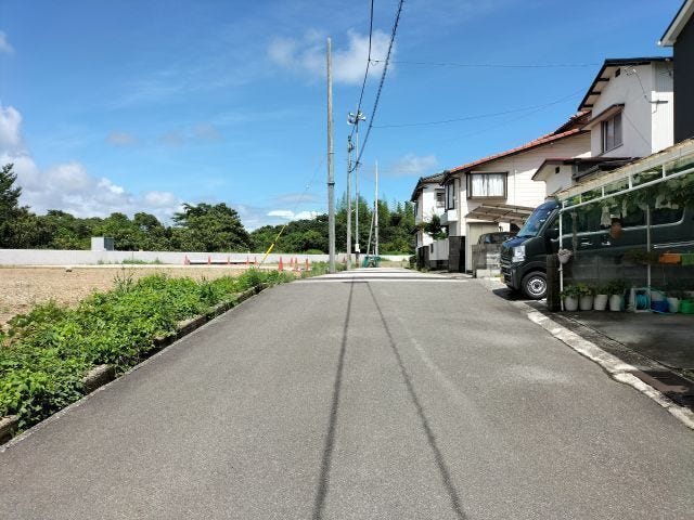 ★横浜小学校区★
南側道路 西から東方向
