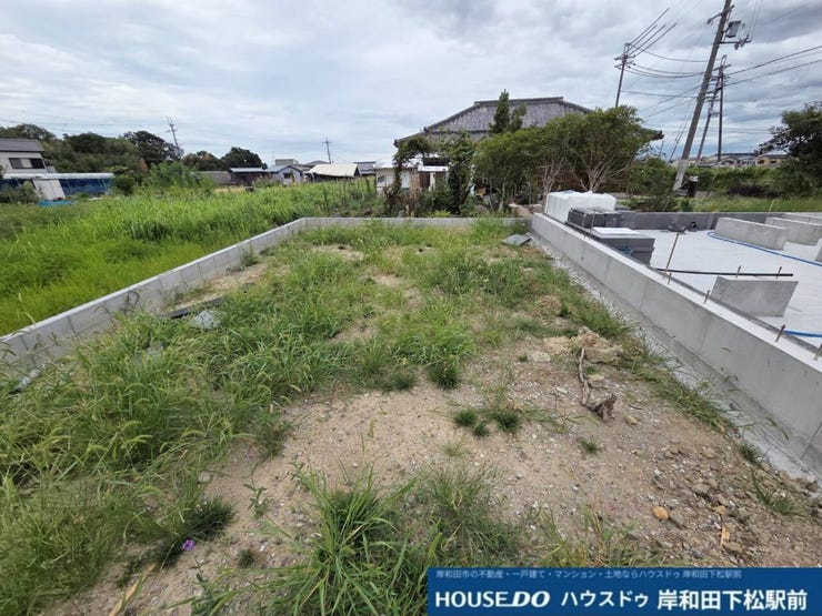 敷地50坪以上有り、裏庭付です♪
是非、現地で体験してくださいませ♪