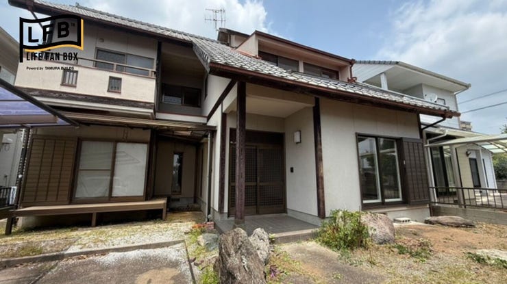 時を重ねた風格がとても魅力的な建物です。