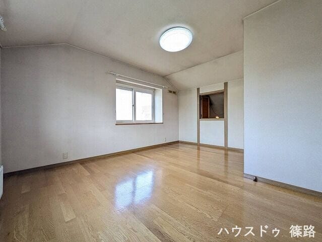 2階洋室9帖