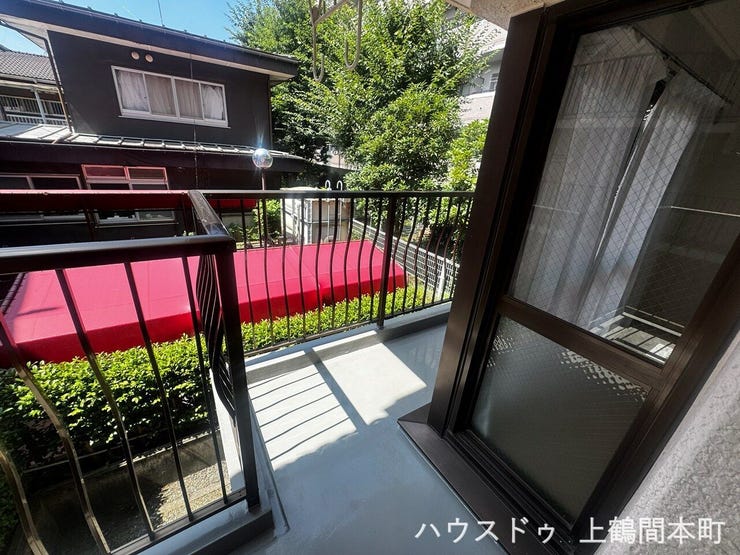 室内に光を取り込み、住まい全体を明るく感じさせます