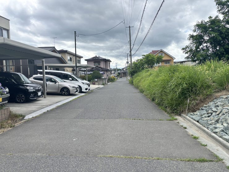 現地(2026年7月)撮影
◎現地案内予約受付中!◎
ご内覧をご希望の際は、ハウスドゥ 八戸市庁前へお気軽にお問い合わせください♪