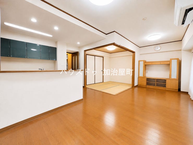※居住中のため、一部写真はAI技術により家具・家財等を除去したイメージ画像です。建物・間取り・設備の形状は実際のものを撮影しています。