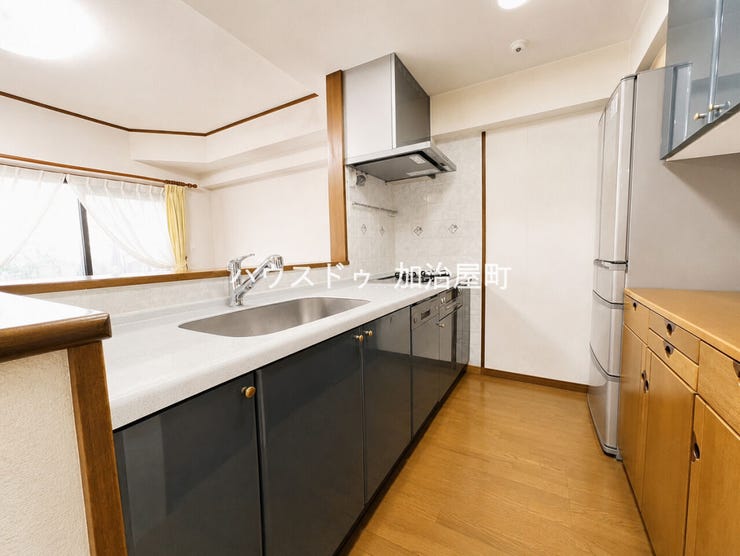 ※居住中のため、一部写真はAI技術により家具・家財等を除去したイメージ画像です。建物・間取り・設備の形状は実際のものを撮影しています。